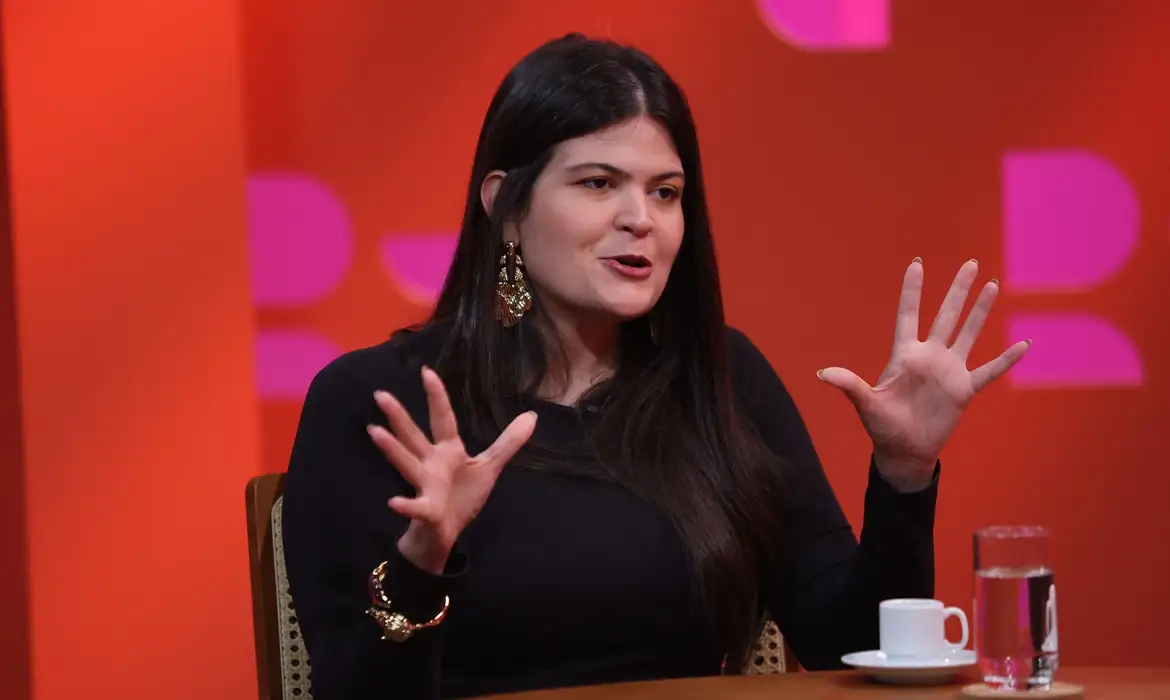 PSDB aciona Justiça Eleitoral e pede mandato de Aava Santiago por infidelidade partidária