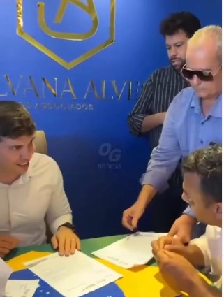 Presidente da Goinfra assina serviço para lombadas na região