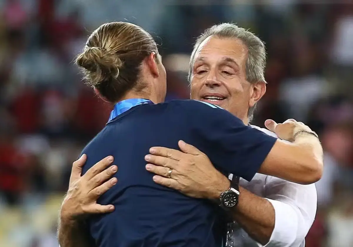 Presidente do Flamengo explica demissão de Filipe Luís e afirma: “Meu compromisso é com o Flamengo”