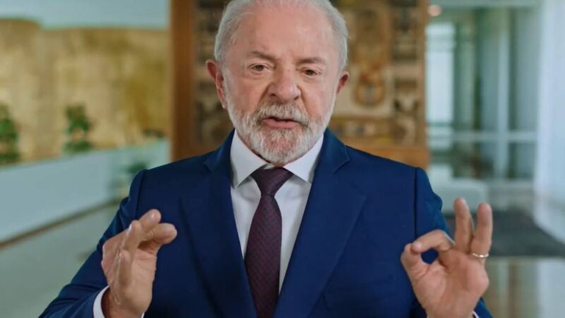 Na véspera do Dia da Mulher, Lula faz pronunciamento enumerando prioridades de seu governo