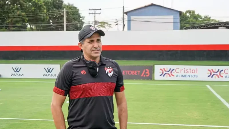Quem é Eduardo Souza, novo técnico do Atlético?