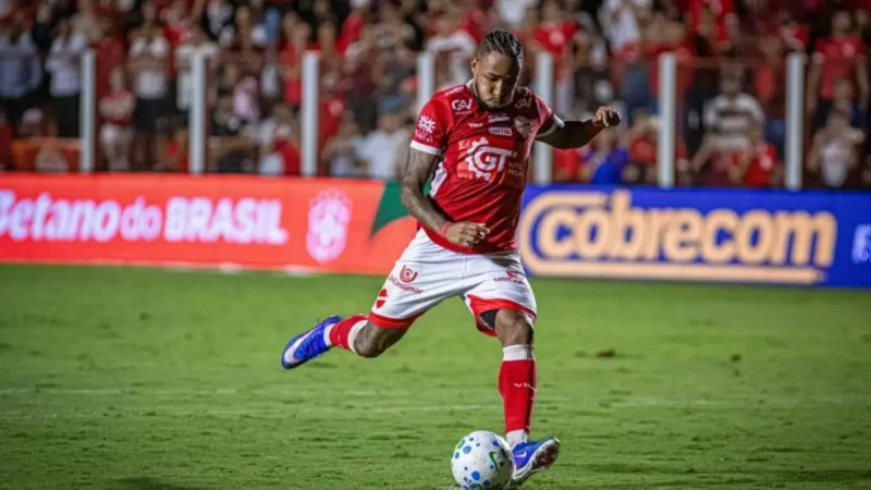 Rafa Silva fala sobre importância da classificação do Vila Nova na Copa do Brasil