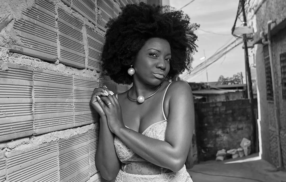 Saiba sintomas de aneurisma, que matou Adriana Araújo