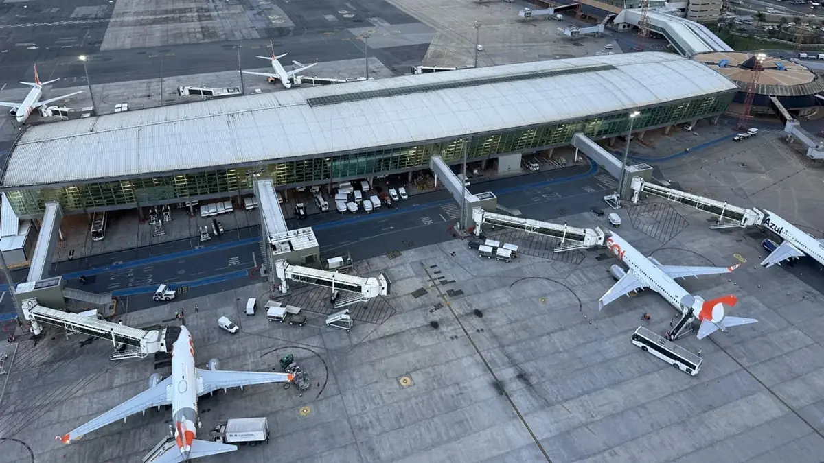 Suspeita de bomba causa cancelamento de voo no Aeroporto de Brasília; PF faz varredura e descarta risco