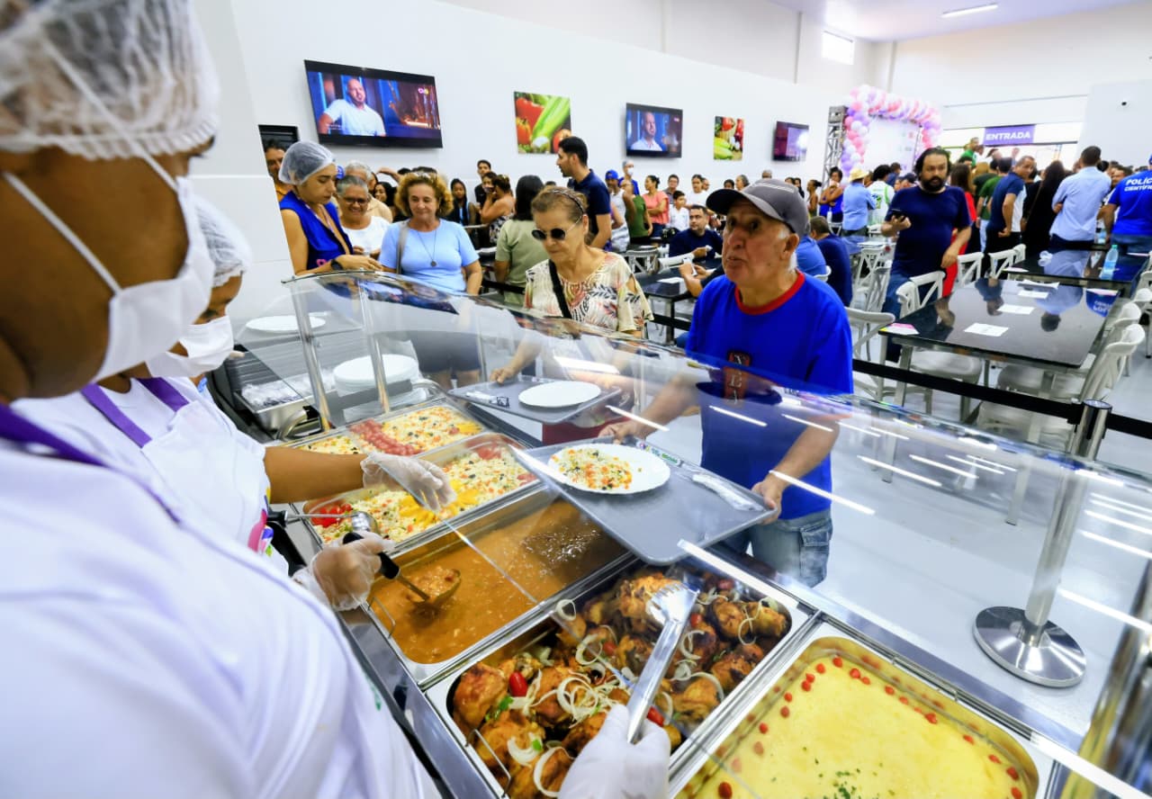 Uruaçu ganha Restaurante do Bem inaugurado por DanielVilela
