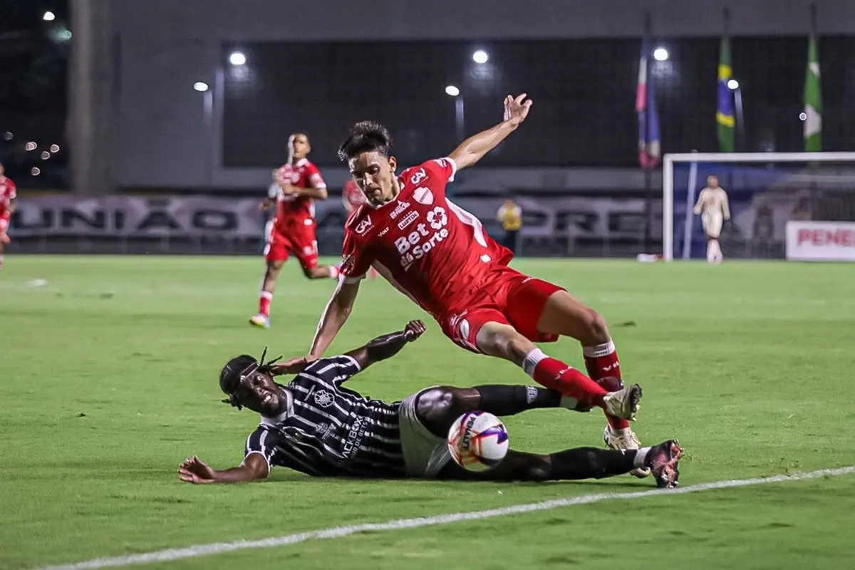 Vila Nova perde para o Rio Branco-ES na estreia da Copa Centro-Oeste