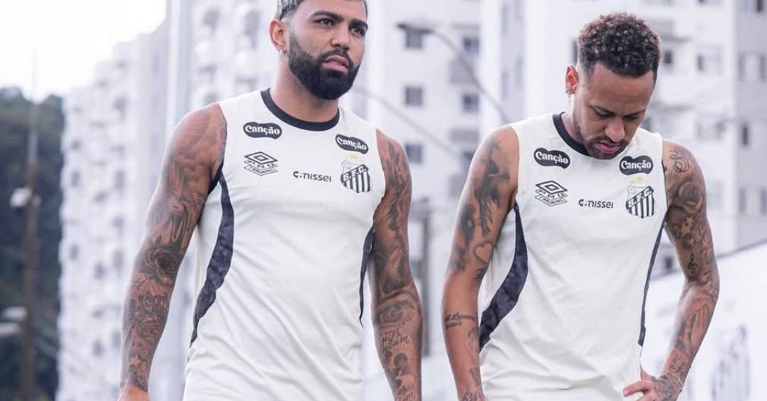 Neymar e Gabigol ‘debocham’ de decisão da arbitragem durante empate do Santos: ‘Valeu’