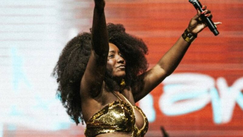 O estado de saúde de Adriana Araújo após aneurisma cerebral