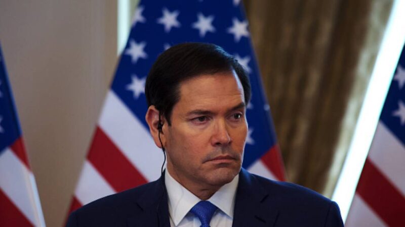 Governo Trump diz ter recebido mensagens positivas do Irã e fala em ‘racha’ no regime