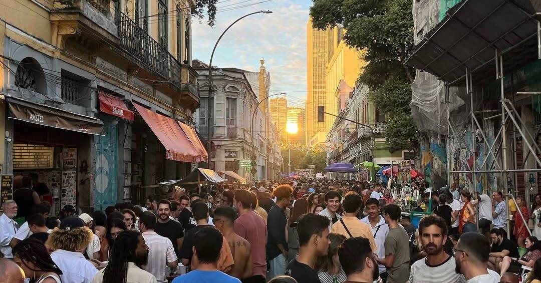 A disputa territoral na rua do Senado, eleita a mais descolada do mundo