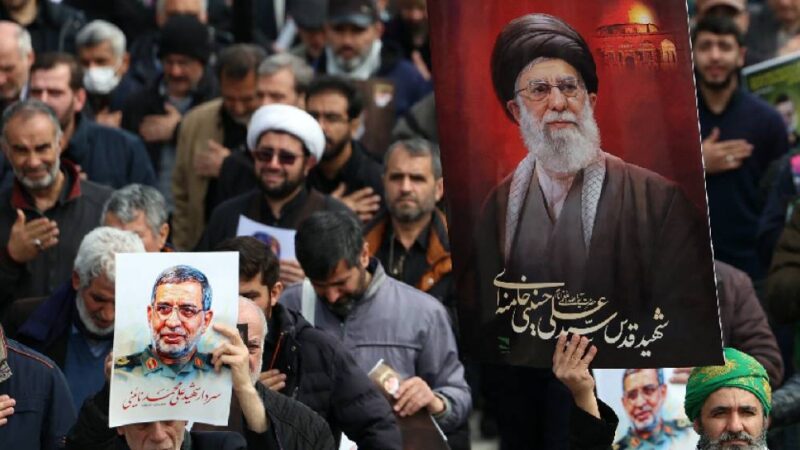 Irã ameaça atacar universidades americanas no Oriente Médio