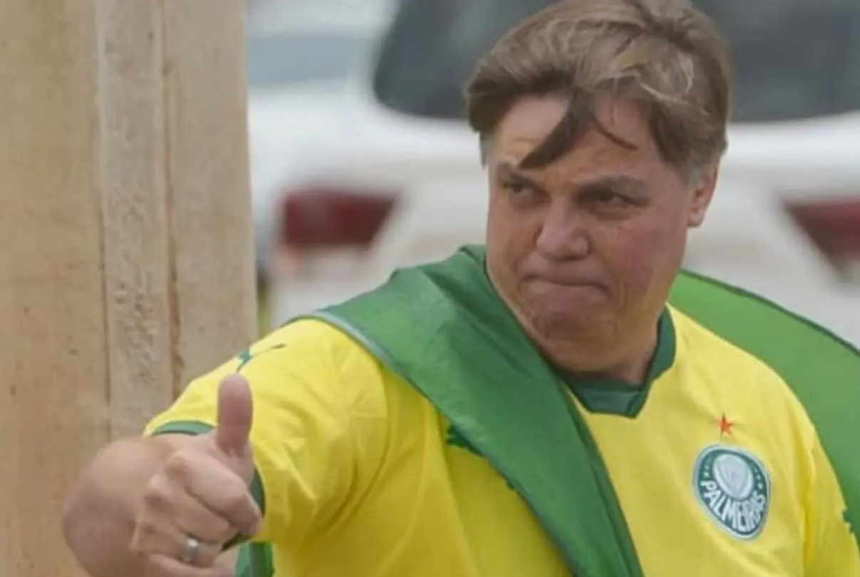 sósia do ex-presidente vai a ato no DF