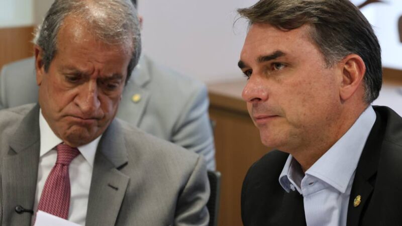 “Cada vez que abre a boca, arruma briga”: Valdemar vira furacão na campanha de Flávio