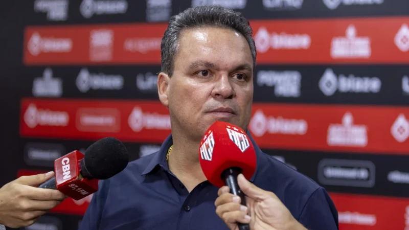 Adson Batista elogia atuação do Atlético após empate com Athletico-PR pela Copa do Brasil