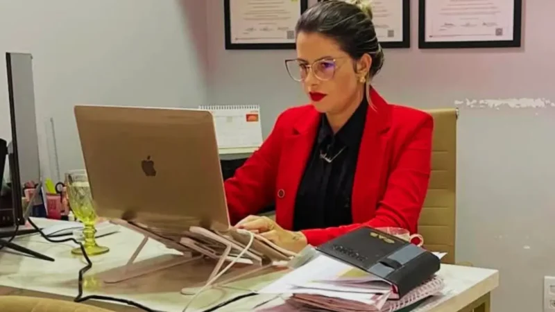 Advogada acusada de difamar delegado é presa em Pirenópolis