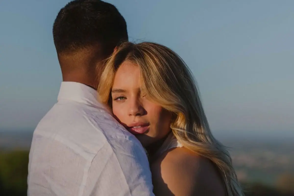 ‘Agora somos 5’: quem é a influenciadora grávida de Endrick