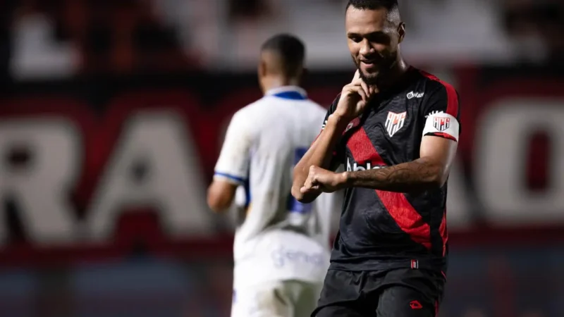 Atlético bate o Avaí no Accioly e deixa zona de rebaixamento da Série B