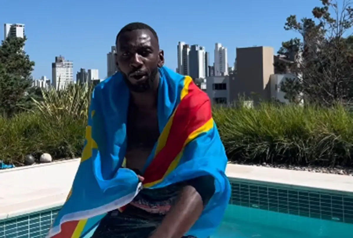 Bolasie, atacante da Chapecoense, comemora classificação do Congo para a Copa do Mundo