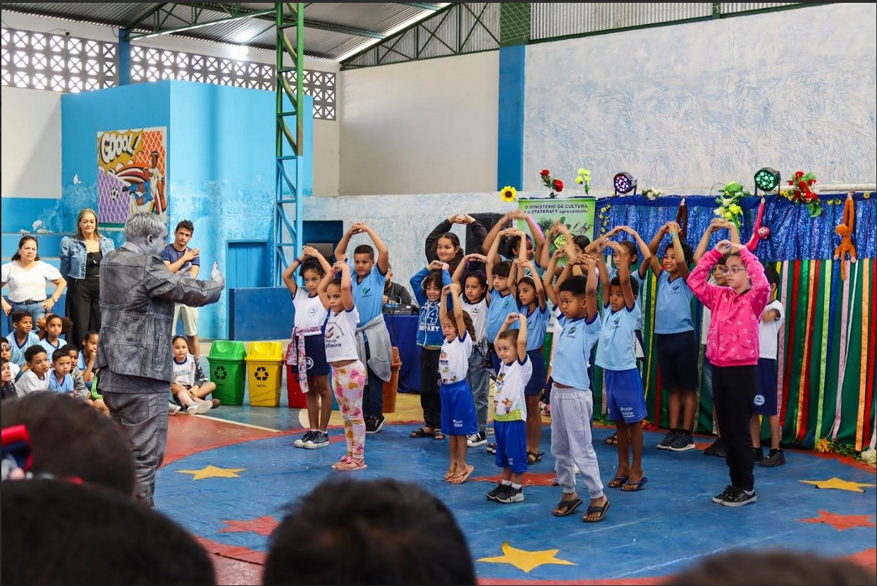 Circo Ambiental leva educação sustentável a 5 mil em Goiás