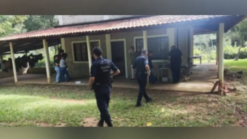 Clínica clandestina para dependentes químicos é fechada em Senador Canedo após denúncia de maus-tratos