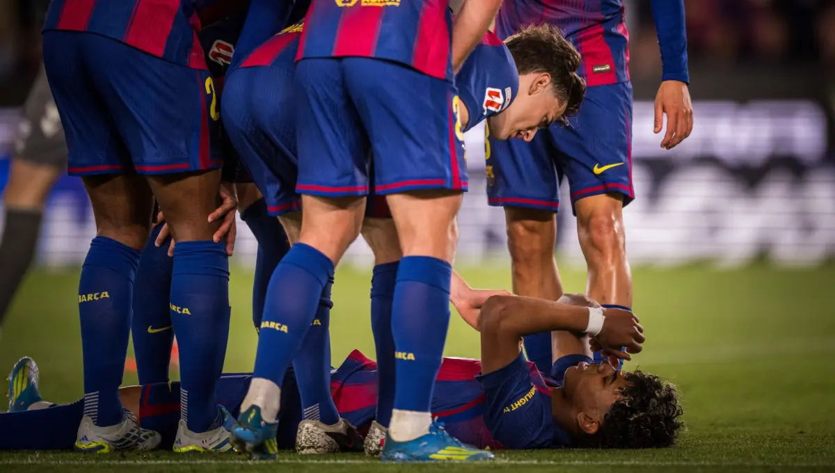 Com lesão na coxa, Yamal está fora da temporada do Barcelona, mas deve jogar a Copa