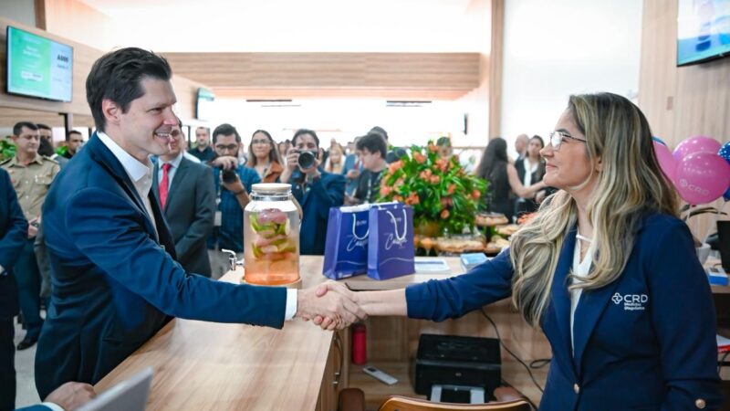 Daniel Vilela entrega nova agência do Ipasgo