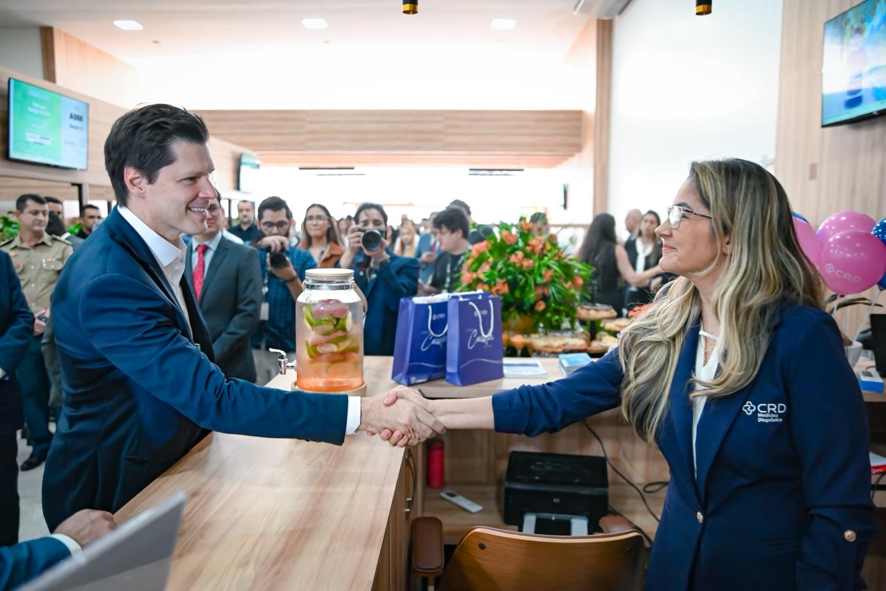 Daniel Vilela entrega nova agência do Ipasgo