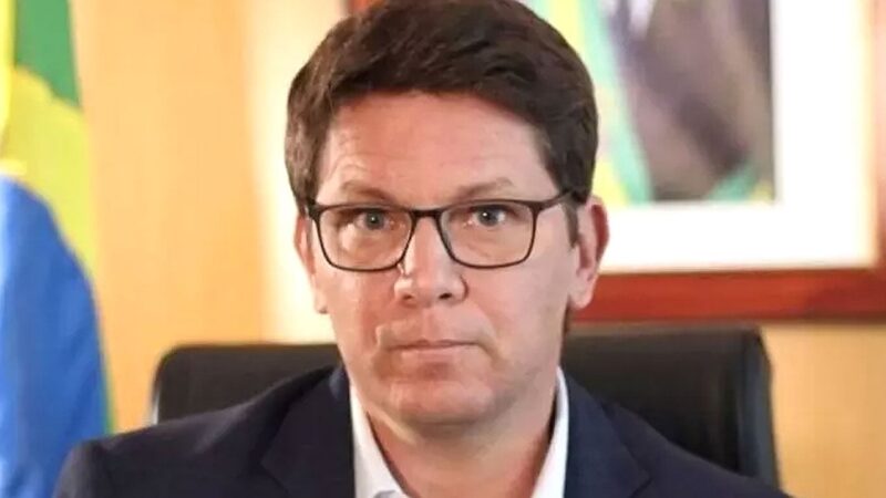 Deputado Mario Frias é internado na UTI após dores abdominais