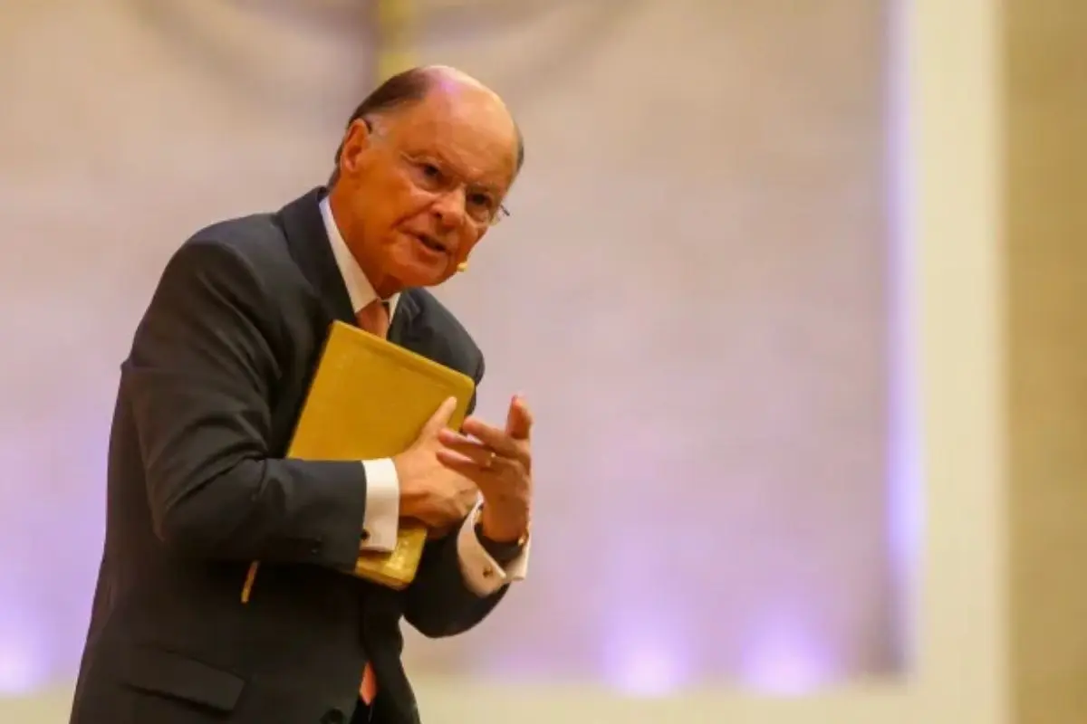 Edir Macedo dá mais um passo para vender banco para o BTG