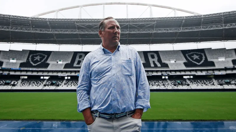 Entenda por que Botafogo foi colocado à venda em anúncio de jornal inglês