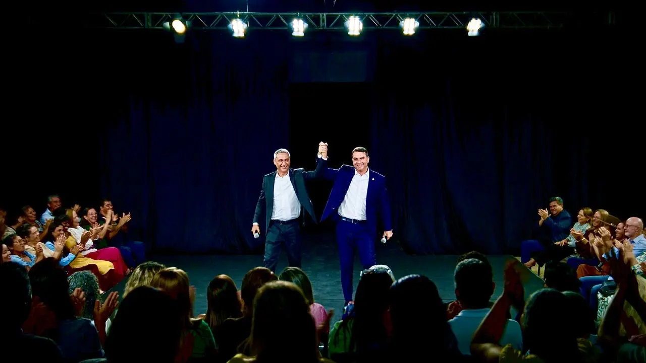 Gayer confirma Flávio Bolsonaro no Acorda, Goiás, neste sábado, em Goiânia: “Vai ser histórico!”