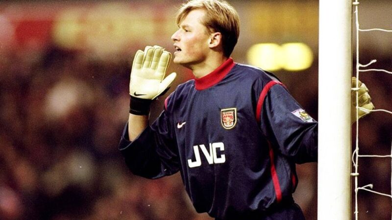 O acidente chocante que matou ex-goleiro do Arsenal aos 48 anos