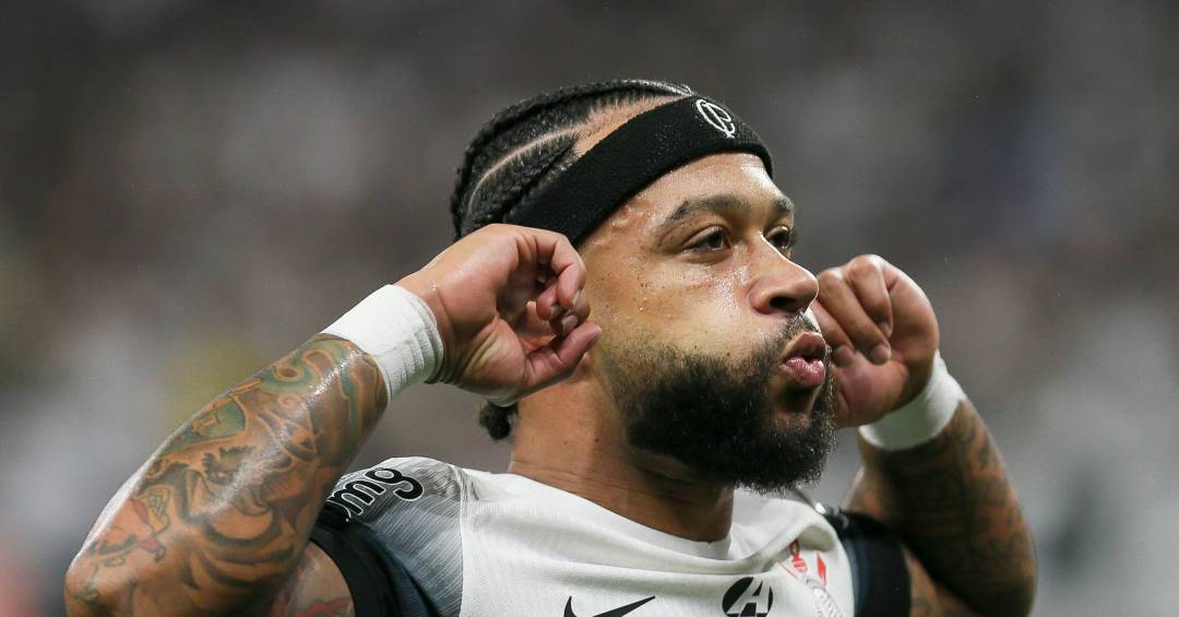 Memphis se manifesta após publicação polêmica e projeta clássico entre Corinthians e Palmeiras