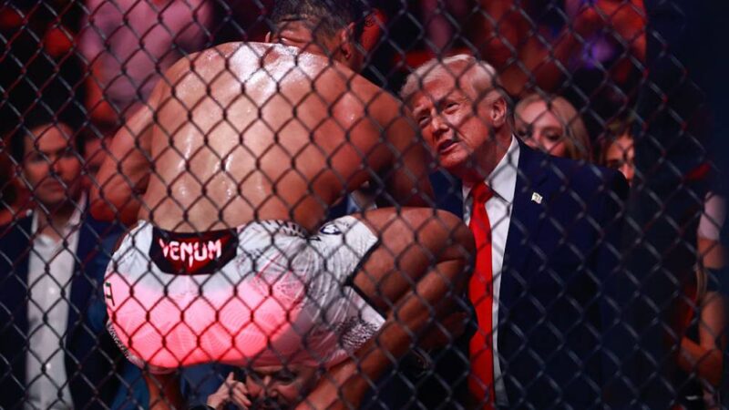 Trump vai ao UFC em Miami enquanto negociações entre EUA e Irã fracassam