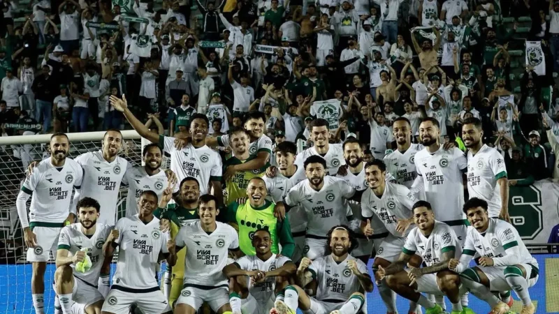 Goiás chega a 20 jogos invicto, entra no ranking histórico do clube; confira