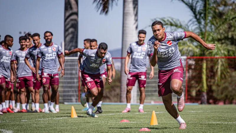 Invictos, Vila Nova e Operário-PR fazem duelo direto pelas primeiras posições da Série B