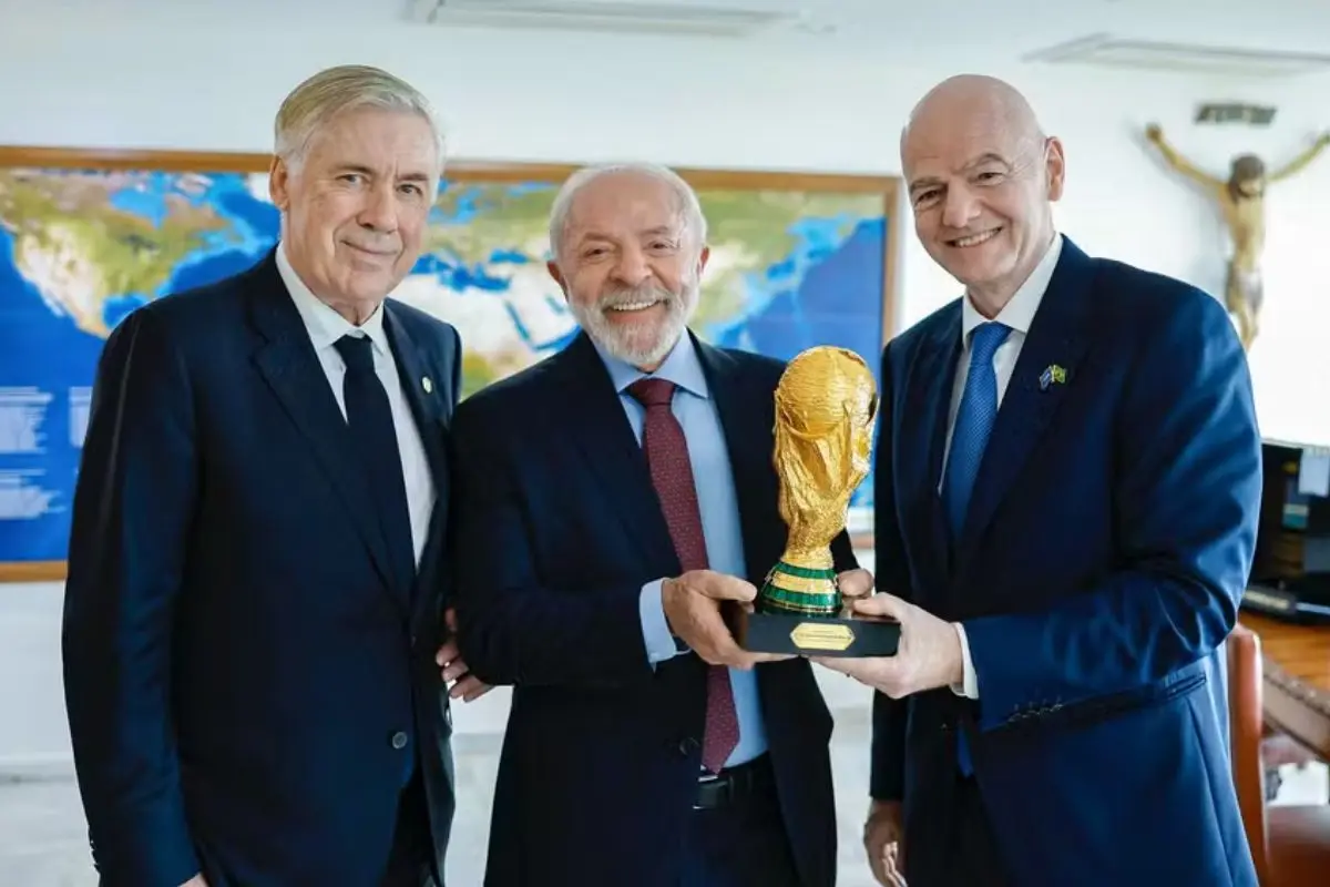 Lula revela que falou de Neymar em conversa com Ancelotti