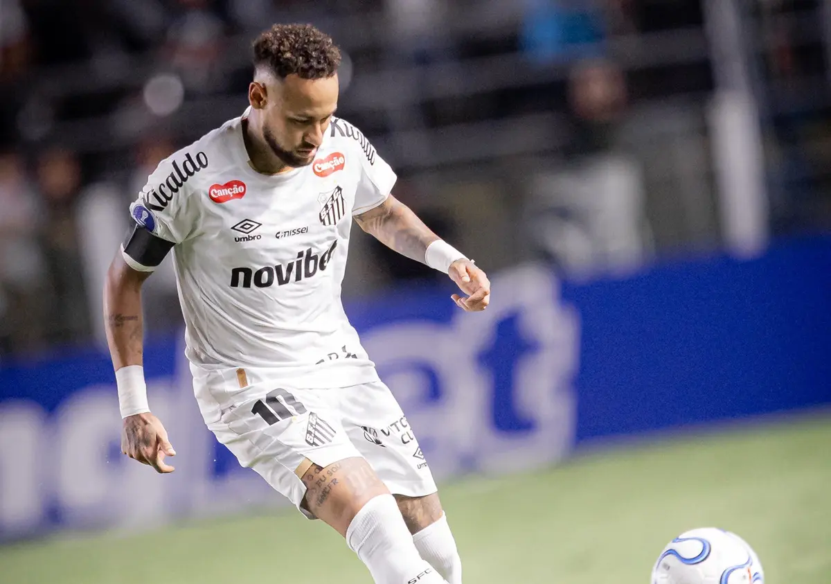 Maioria dos brasileiros apoia convocação de Neymar para a Copa do Mundo, aponta Datafolha