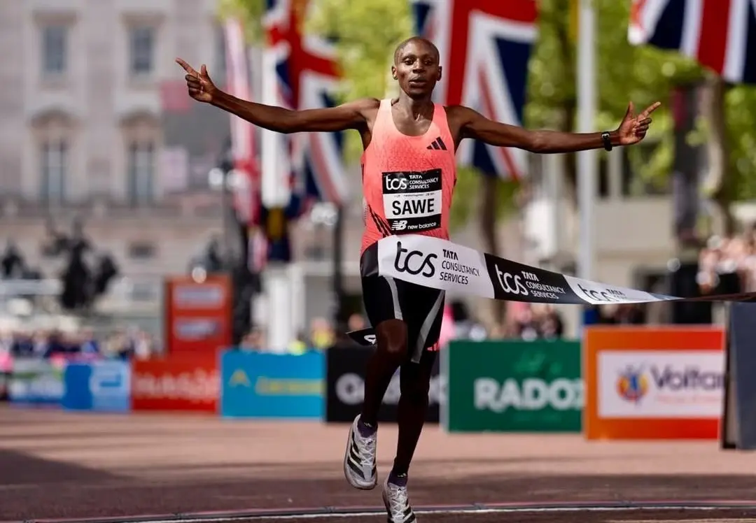 Maratona de Londres 2026: Sabastian Sawe faz história e completa primeira maratona em menos de duas horas