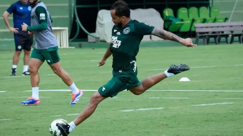 Médico do Goiás detalha lesões de Lourenço e Filipe Machado; saiba quando eles devem voltar