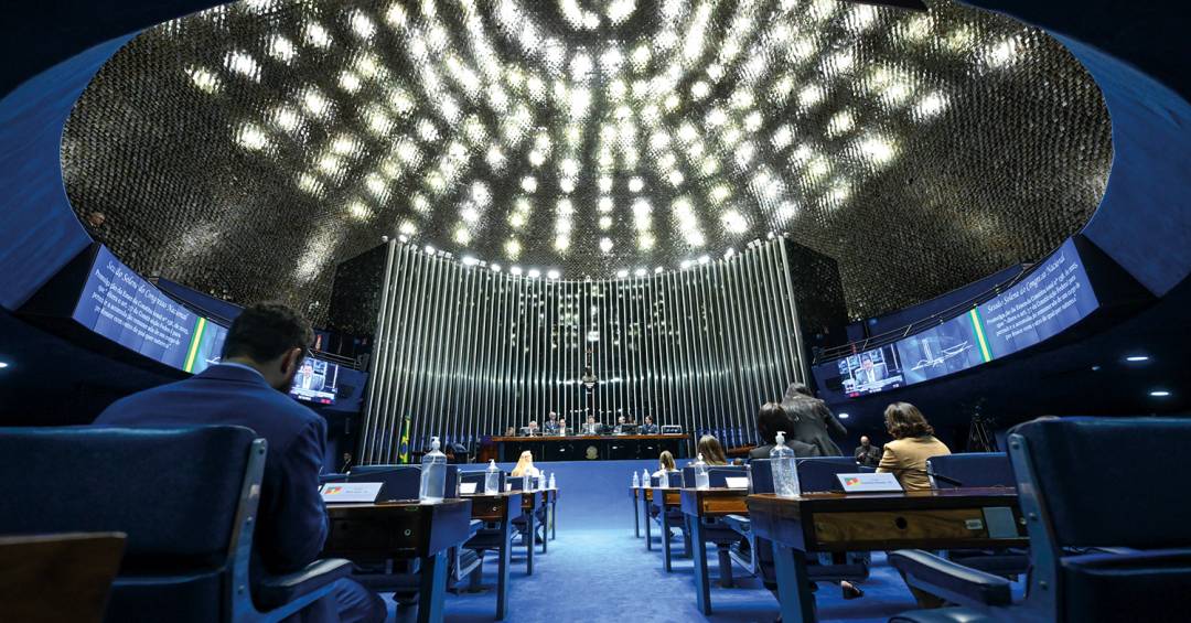 Senado aprova missão aos EUA para acompanhar a situação de brasileiros, incluindo Ramagem