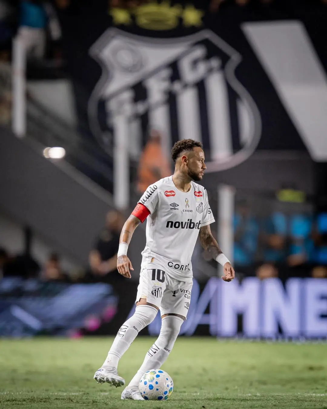 Poupado, Neymar será ausência em jogo do Santos contra o Bahia