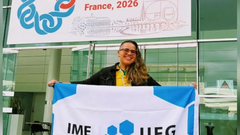 Professora da UFG brilha em olimpíada de matemática na Europa