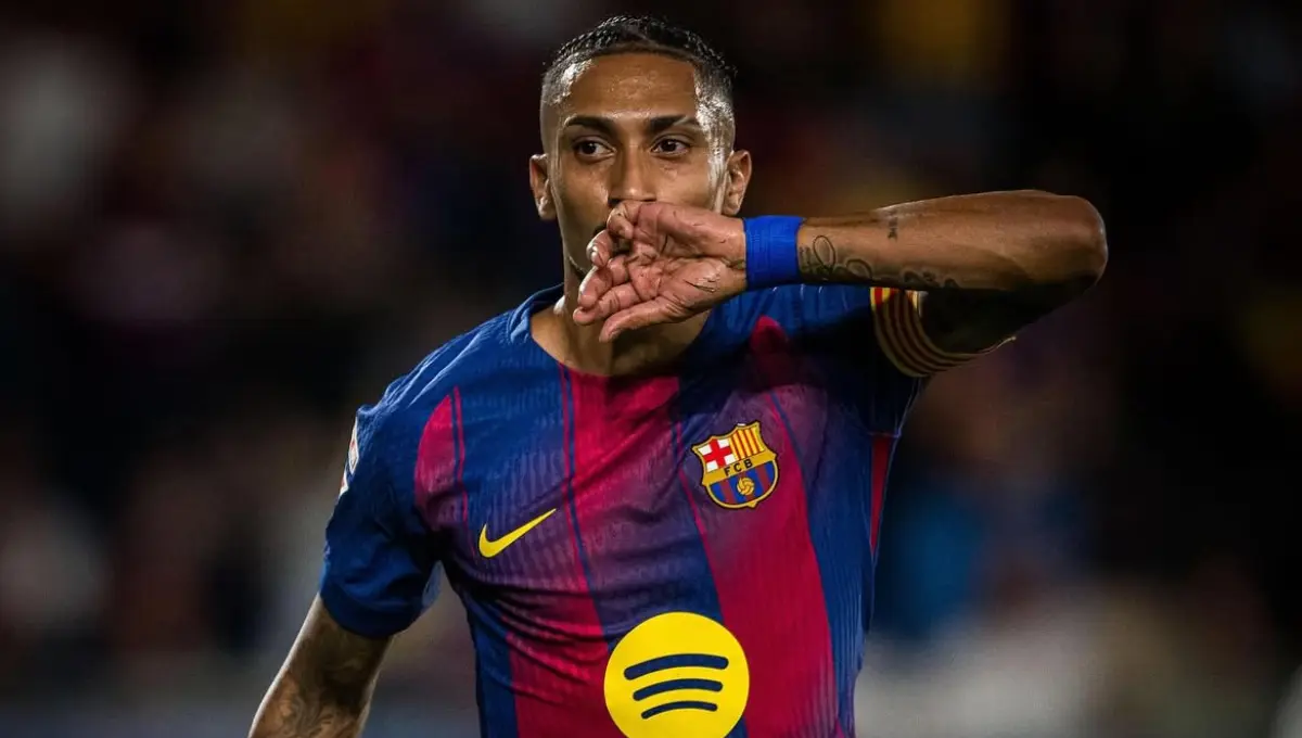 Raphinha pode voltar no próximo jogo do Barcelona e vira alívio para seleção brasileira em meio a lesões