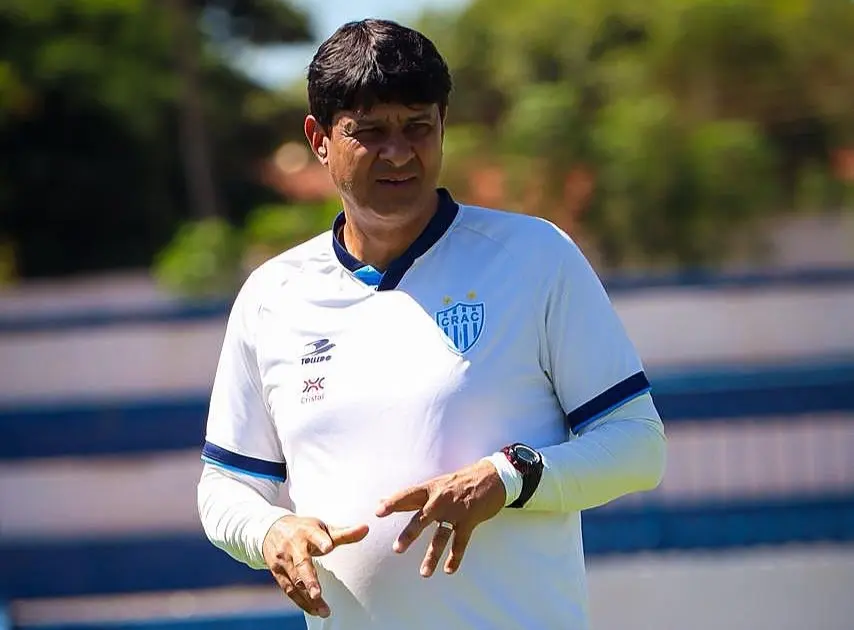 Sem vencer após três rodadas da Série D, Crac demite Wladimir Araújo