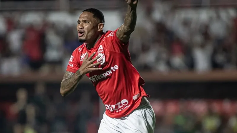 Tem ex-jogador do Vila Nova no álbum da Copa do Mundo