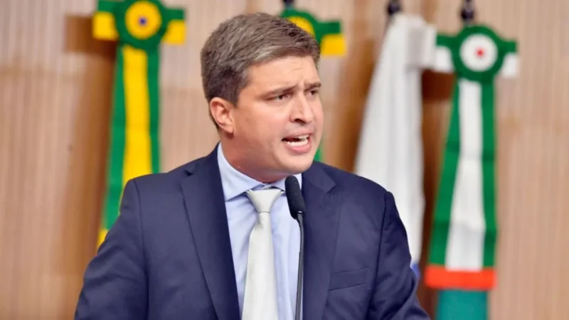 Teófilo defende “contenção do STF” e descarta recuo ao Senado