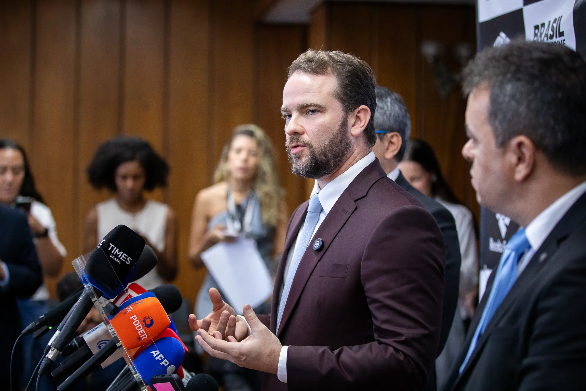 Trabalhador poderá sacar até 20% do FGTS para pagar dívidas