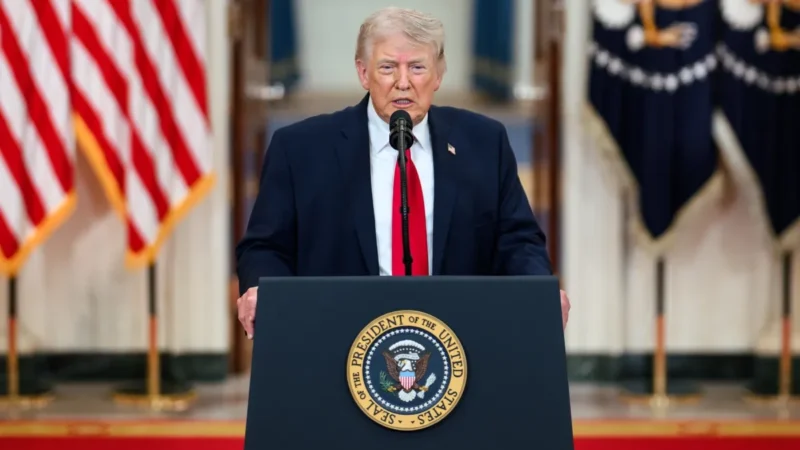 Trump anuncia bloqueio total de Ormuz