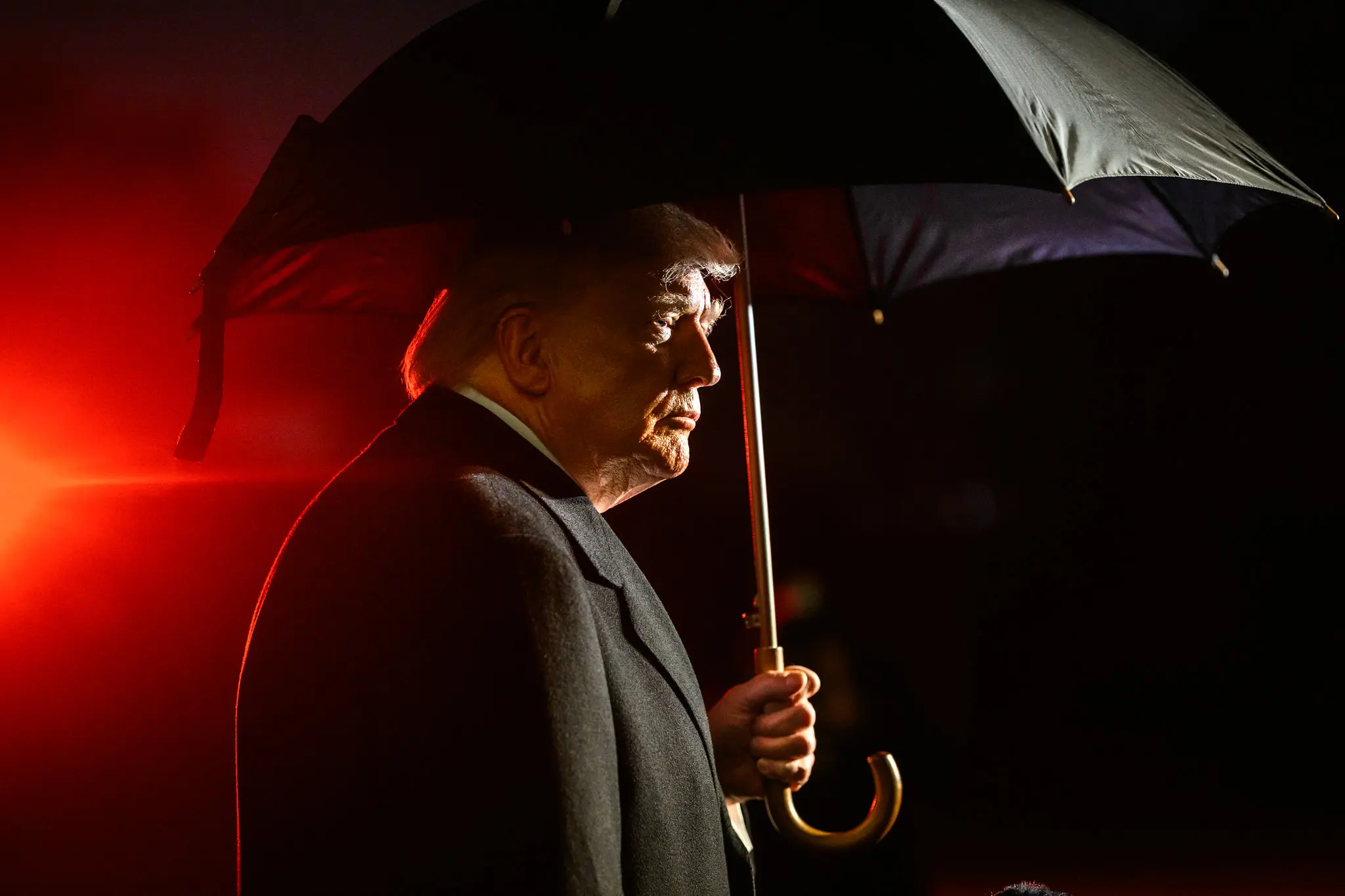 Trump reforça ultimato de 48 horas antes que ‘inferno se abata’ sobre o Irã